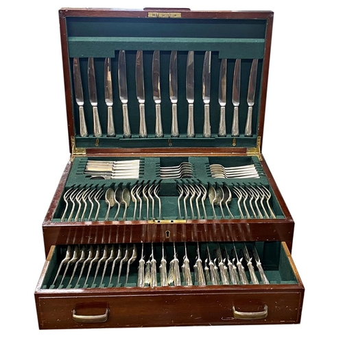 94 - 1960s comprehensive canteen of Hanoverian silver cutlery for six to include dessert, table, tea and ... 