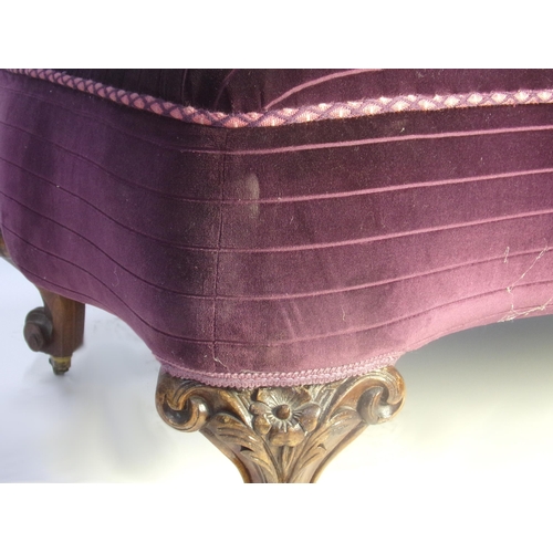 1272 - Early Victorian chaise longue, button velvet upholstery and good carved legs on casters