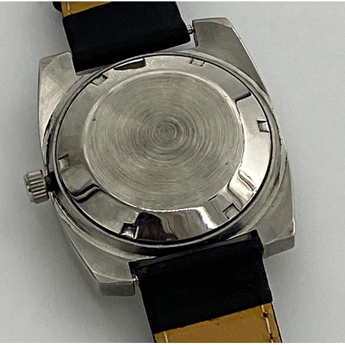 253 - Gents Jaeger - LeCoultre Club Automatic Wristwatch, head measures 36mm not including crown. Steel wa... 