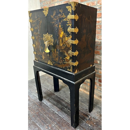 1183 - George III ebonised chinoiserie specimen cabinet, the twin doors with good pierced and engraved bras... 