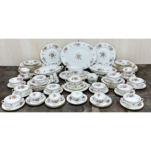 550 - Extensive collection of mainly Minton 'Marlow' tea and dinner wares, comprising oval platters, vario... 