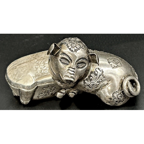 90 - Pair of Far Eastern silver character betel nut boxes in the form of pigs, 9 & 7.5cm long, 4.5oz appr... 