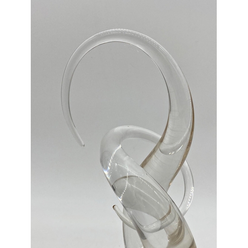 1024 - Renato Anatra - Murano glass sculpture of a love knot, 32cm high