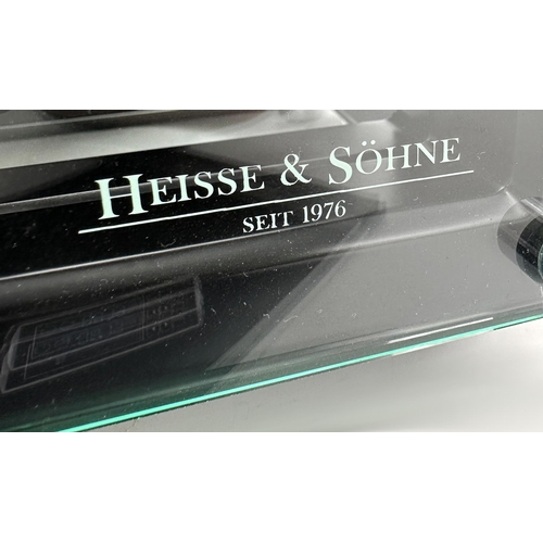 375 - Good quality Hessie & Sohne watch revolving cabinet, for four watches with digital display, in glass... 