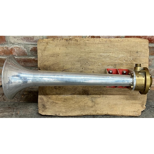 1184 - A remarkable large vintage polished aluminium foghorn from a 1930s tugboat, with bronze mounts and r... 