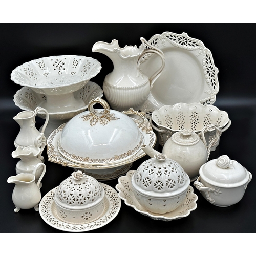 443 - Mixed porcelain to include a collection of 20th century creamware - jugs, teapot, tazzas etc, with a... 