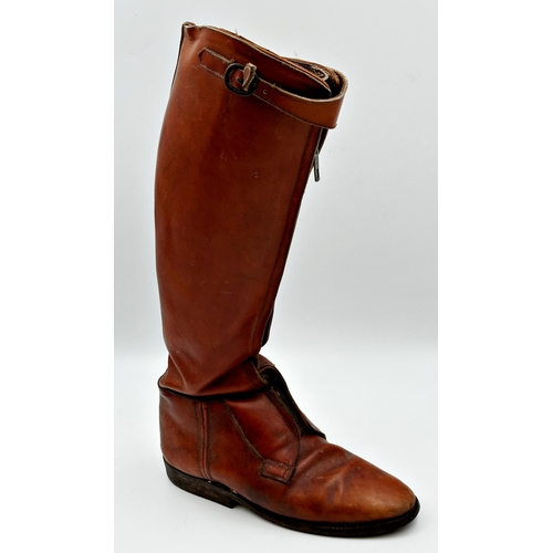 1405 - Pair of vintage tan leather Polo boots, with zip fronts, size 9, with a further pair of matching pad... 