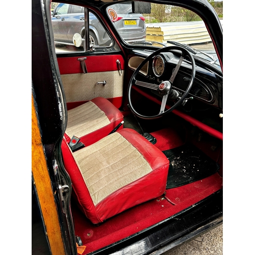 1 - 1960s Morris Traveller, BGT 592B, fully restored in wonderful order, date of first registration 1964... 