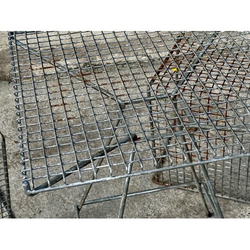 1054 - 1950s Italian wirework terrace set. 
Height 72cm x Width 58cm x Depth 58cm