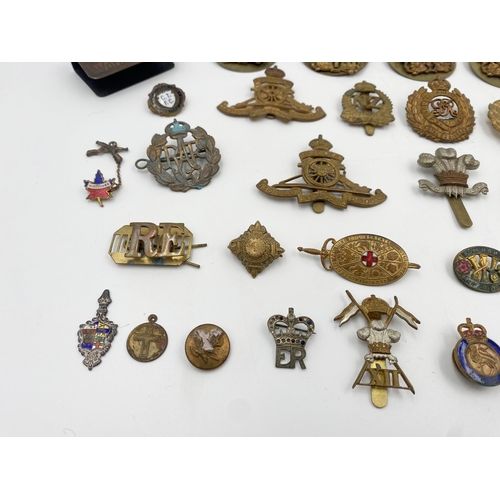 416 - Interesting mixed military ephemera lot mainly linked to Sergeant Harry Swainbank, comprising The De... 