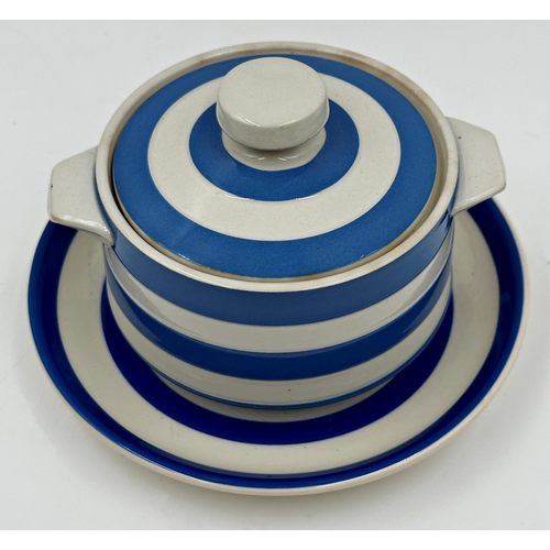 484 - Large collection of TG Green Cornishware pottery dinner and tea wares, in blue and white, comprising... 