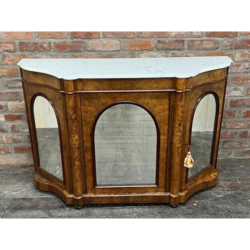 1364 - Good quality 19th century burr walnut marble top credenza, with three arched mirror panel doors and ... 