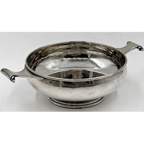 142 - 1920s silver porringer, stylised scrolled handles, maker Deakin & Francis, Birmingham 1926, 19cm lon... 