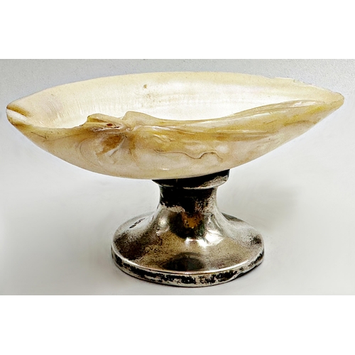 131 - 1920s silver and mother of pearl table salt, maker Henry Charles Freeman, Birmingham 1922, 4.5 x 9.5... 