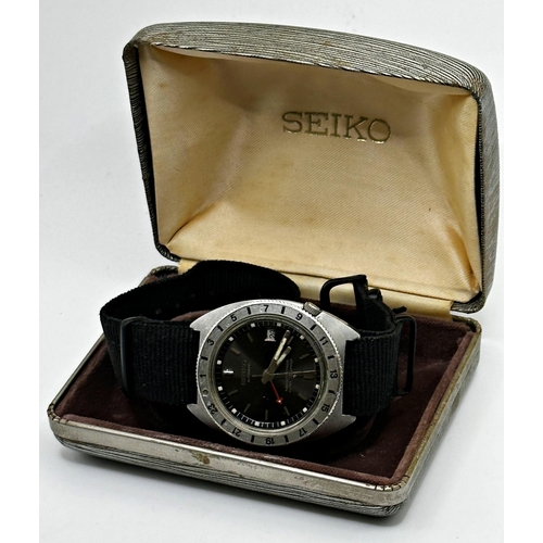 6 - Vintage Seiko Automatic Navigator Timer GMT 6117.8000 stainless steel gents wristwatch, black dial w... 