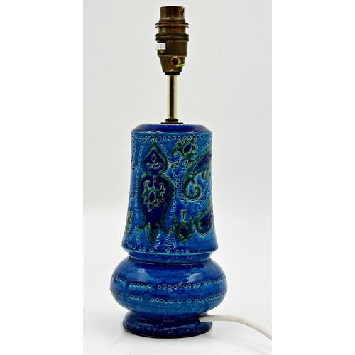 1125 - Probably by Aldo Londi for Bitossi rimini blue baluster lamp decorated with green scrolled paisley, ... 