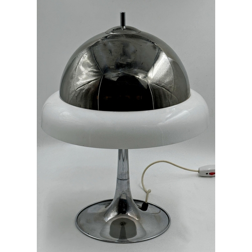 1145 - Goffredo Reggiani Italian chrome sputnik style table lamp with a white plastic shade and tulip base,... 