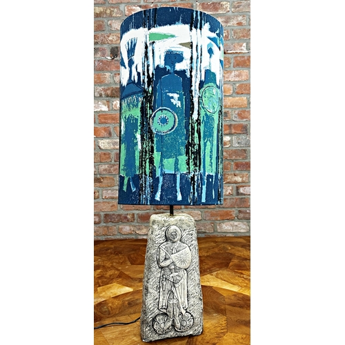 1148 - 1960s moulded plaster floor or large table lamp decorated in relief with a standing crusader with un... 