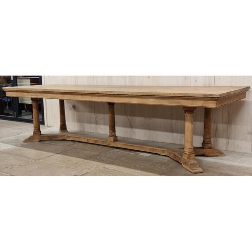 1290 - Exceptional quality Beresford & Hicks blond oak refectory hayrake table, raised on five turned taper... 