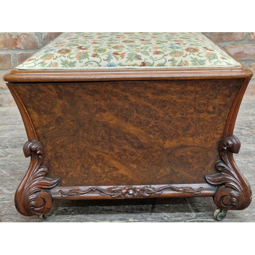 1331 - Good quality Victorian burr walnut Ottoman, with William Morris style upholstered top, tapered body ... 