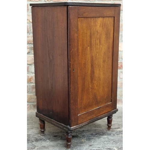 1333 - Regency mahogany specimen cabinet fitted with 13 drawers with glazed tops each containing a collecti... 