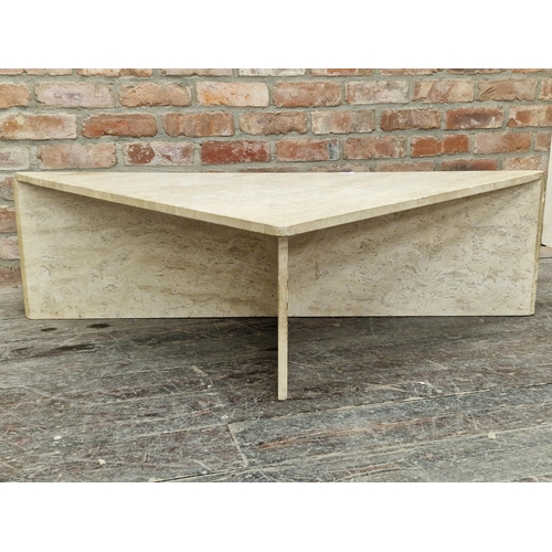 1210 - Probably Italian travertine corner table or plinth, 40 cm high, 140cm wide,  97cm deep.