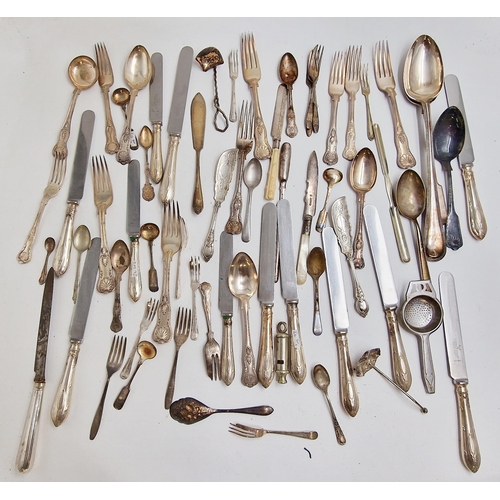 120 - Large collection of flatware to include knives, forks, spoons etc