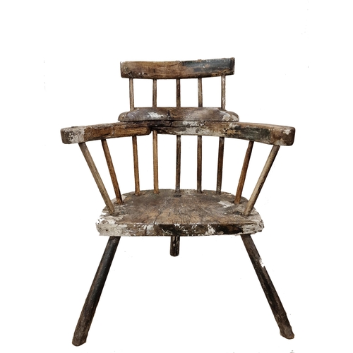 1359 - Early antique Welsh comb back chair, with elm seat and traces of original paint, on three legs, 83 x... 