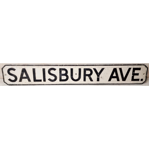 1106 - Vintage cast aluminium 'Salisbury Ave' street sign, 15.5 x 107cm