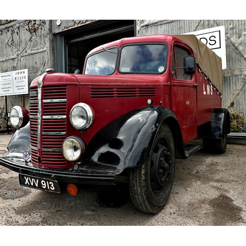 1092 - 1940s Bedford MSD Flat Lorry, XVV 913, Chassis no MSD 24440, Engine no 2699, both numbers correspond... 