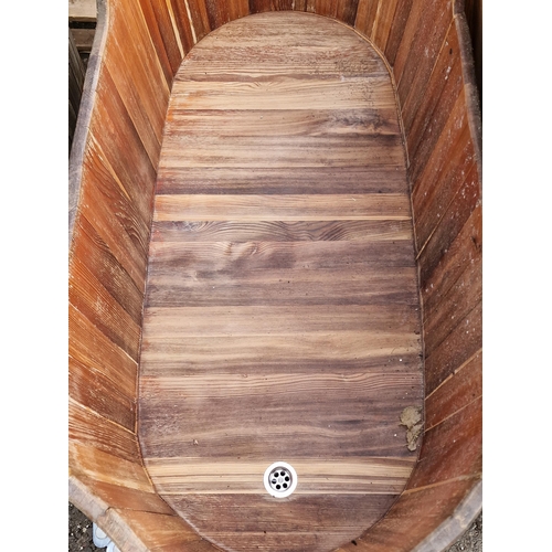 1006 - A good coopered barrel bath tub/planter with removable lid and drainage hole, 64cm high x 160cm long... 