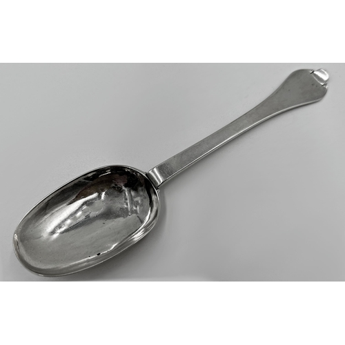 195 - William III silver trefid spoon, maker Thomas Issod, London 1697, 20cm long, 2oz approx