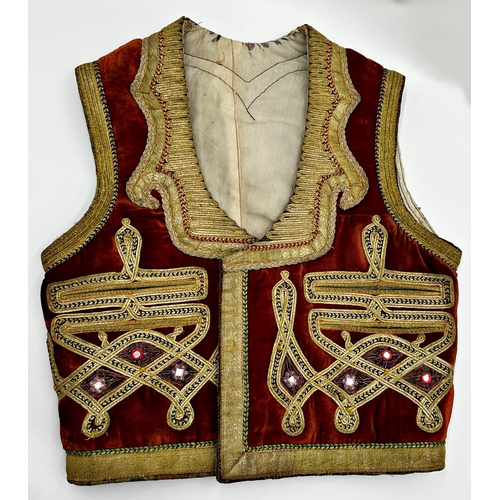 1562 - Unusual Indian waistcoat with gold thread and jewelled panels