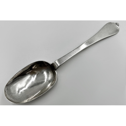 196 - William III dog nose spoon, maker Isaac Davenport, London 1698, 20cm long, 2oz approx