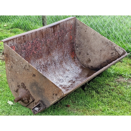 24 - Vintage tractor bucket