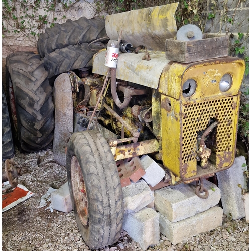 152 - Vintage Massey Ferguson 203 yellow diesel tractor for parts/restoration