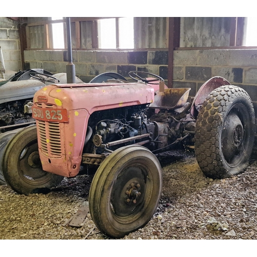 154 - Vintage Massey Ferguson 35 diesel powered tractor, registration number SOU 825, needs a new battery ... 