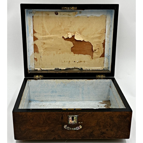 578 - 19th century pearl inlaid burr walnut casket, 13cm high x 30cm wide