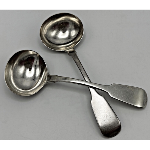 277 - Pair of Regency silver fiddle sauce ladles, maker WE, London 1827, 17.5cm long, 4oz approx (2)