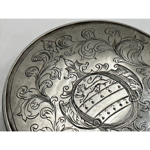 293 - 17th century silver oval lidded box, engraved with a lion shield framed by acanthus, maker PH, Londo... 