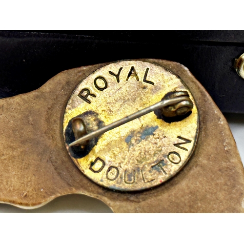 181 - Royal Doulton porcelain Foxhound head brooch, 4.5cm long, in an Asprey box