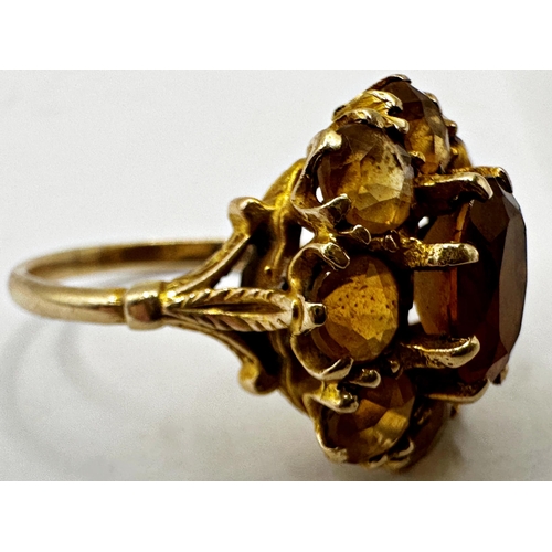 180 - 9ct citrine cluster ring, the central stone 1.5ct approx, size M, 4.7g