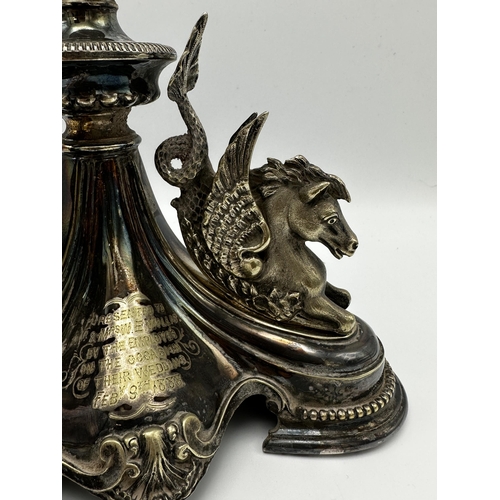 347 - Good quality silver plated table lamp, the tri-form plateau fitted with three cast Pegasus type hors... 