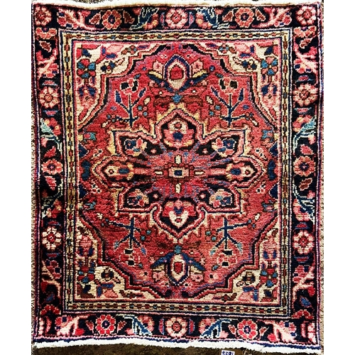 1598 - Persian Hamadan rug, red ground L97 x W82cm