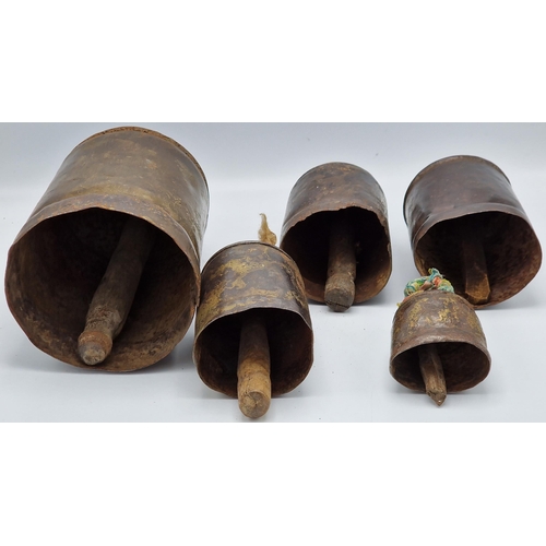 663 - Set of five Indian sheet metal cowbells (5)