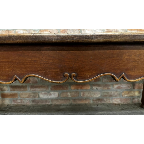 2352 - Good quality 19th century French cherry wood farmhouse refectory table, with moulded serpentine apro... 