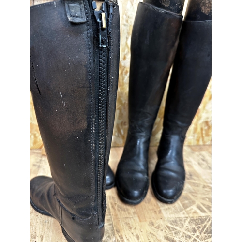 465 - Two good pairs of vintage leather riding boots, one with trees for 'Jackson' of London the others 'M... 