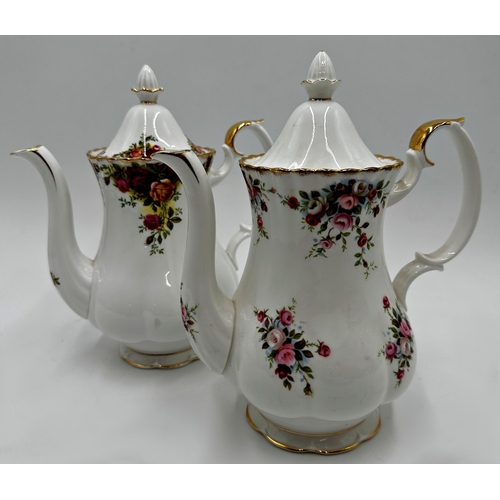 173 - Good collection of Royal Albert 'Old Country Roses' porcelain tea and dinner wares (see images)