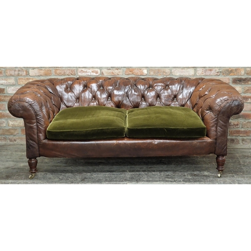 2369 - Victorian button back leather chesterfield sofa with ceramic castors, H 73cm x W 196cm x D 88cm