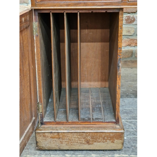 2383 - Good quality 19th century mahogany partners desk, fitted with an arrangement of drawers and cupboard... 